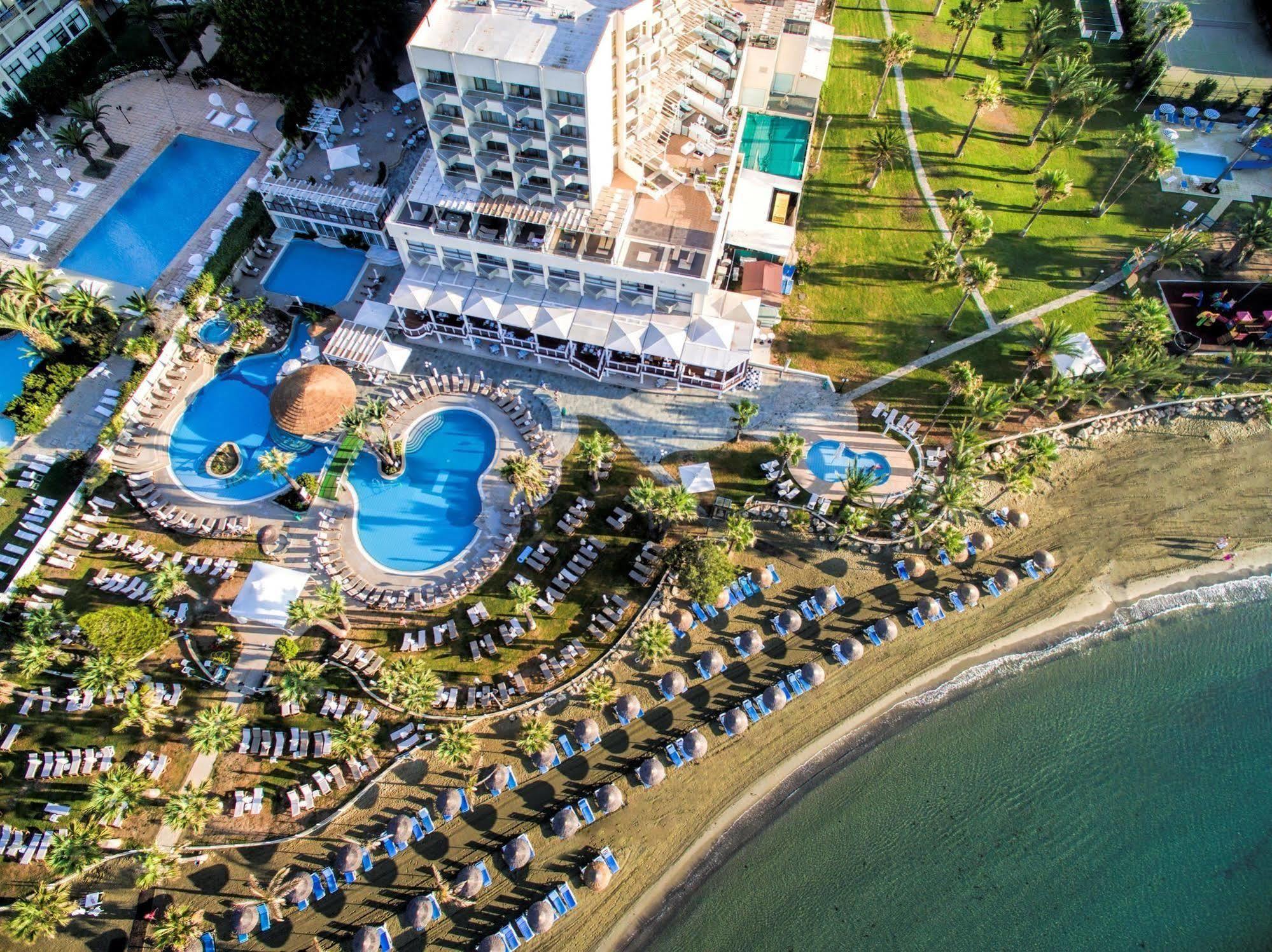 Golden Bay Beach Hotel Larnaca Eksteriør billede